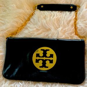 Tory Burch Black leather Shoulder bag that doubles as a clutch